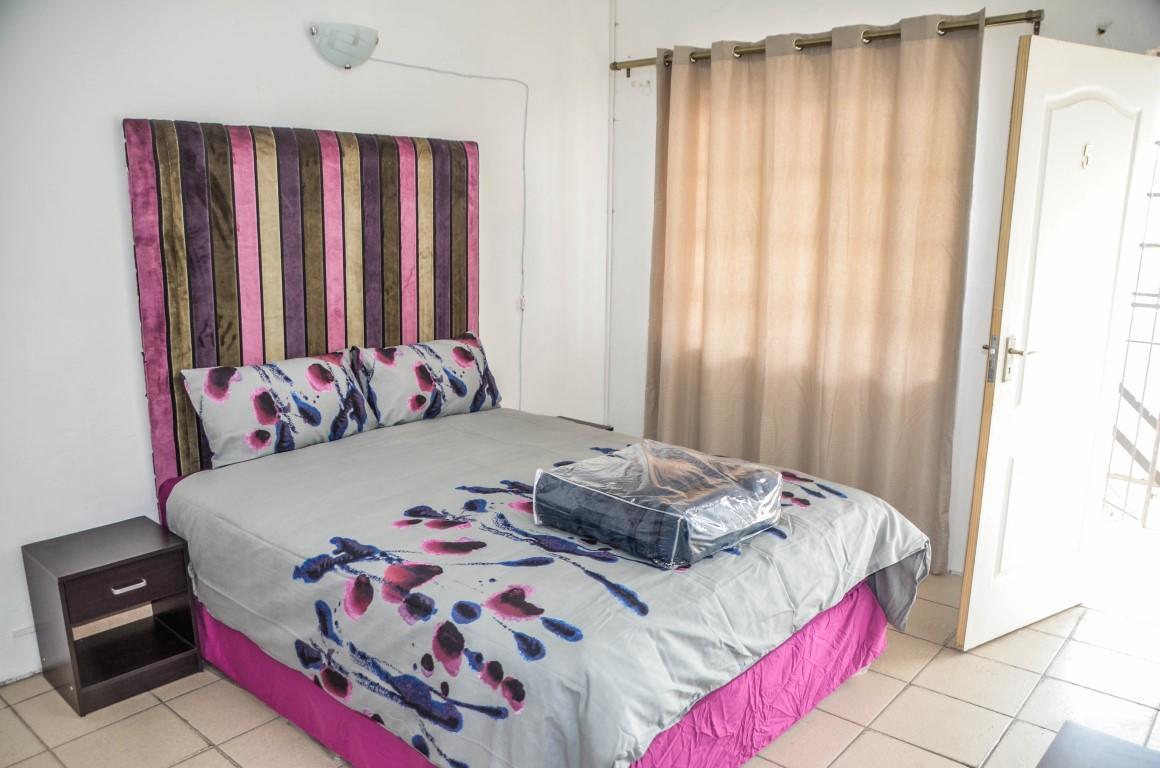 Sani Bonani Guest House Klerksdorp Ngoại thất bức ảnh